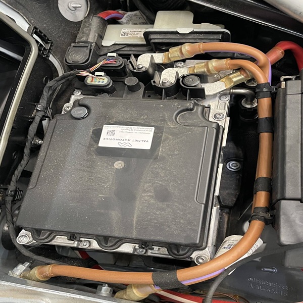 Mercedes Hybrid Battery